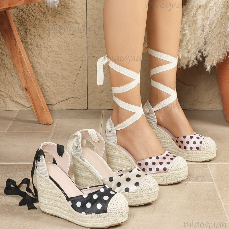 Wedge Espadrille Women - รองเท้าส้นเตารีดแบบสานลายจุดสำหรับผู้หญิง คอลเลคชั่นฤดูใบไม้ผลิ/ฤดูร้อนปี 2026 พร้อมสายรัดข้อเท้าแบบริบบิ้น เหมาะสำหรับใส่ไปชายหาด